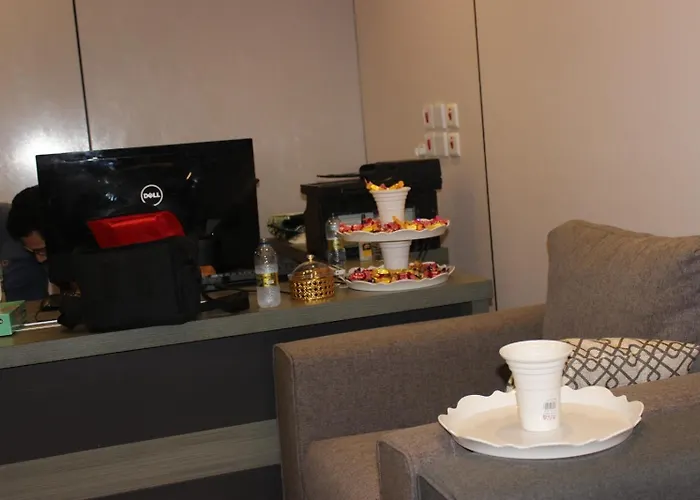 Zahrah Al Rwodh Suites