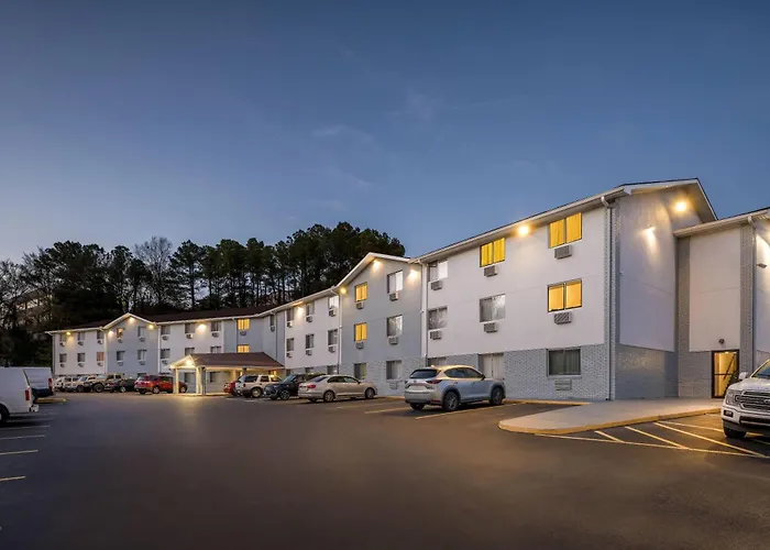 Super 8 By Wyndham Homewood Birmingham Area