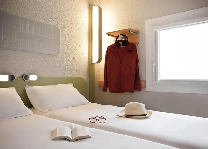ibis budget Pontault Combault RN4 Marne La Vallée