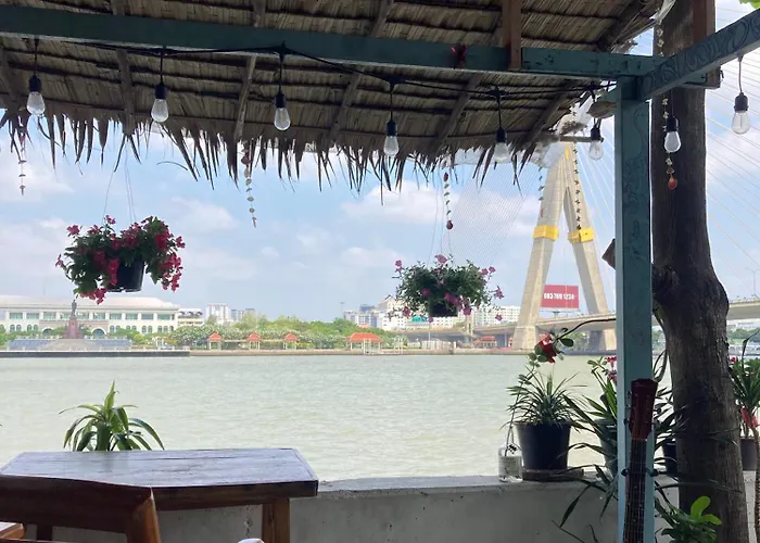 New Phiman Riverview Guesthouse
