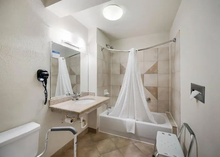 Quality Inn & Suites Lufkin