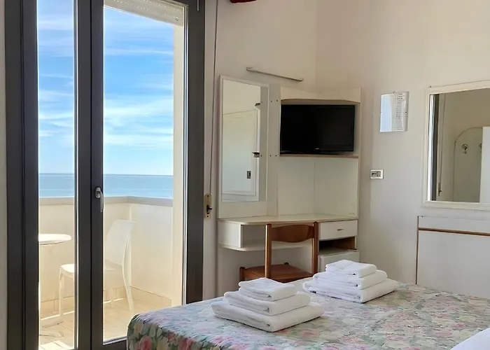 Hotel Columbia Frontemare