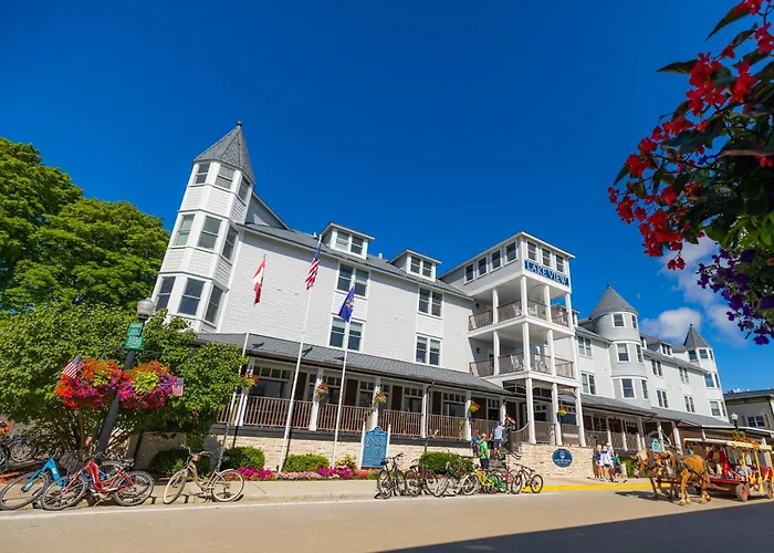 Lake View Hotel