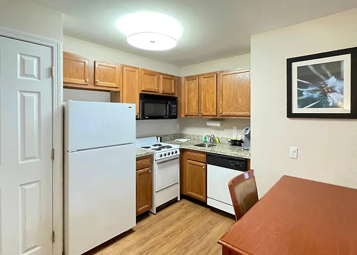 Smart Suites, An Ascend Collection Hotel