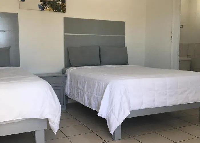 Pearl Point Hotel