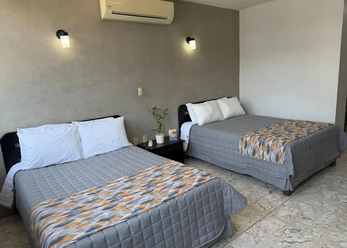 Hotel Plaza