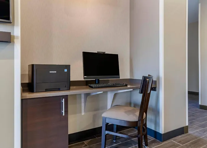 Mainstay Suites Great Falls Airport