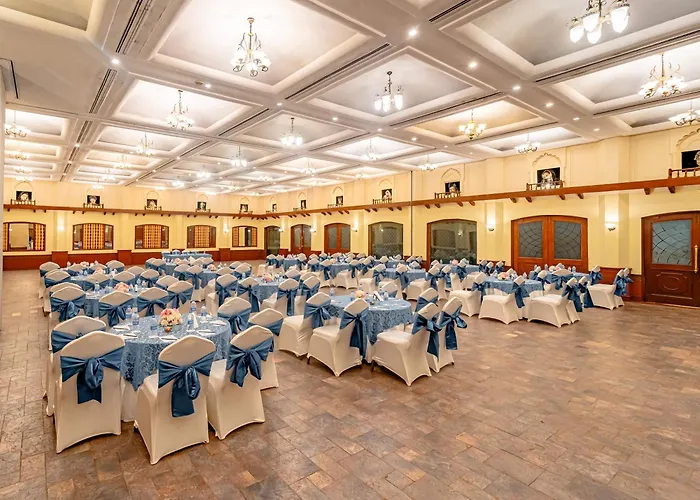 Noor-Us-Sabah Palace
