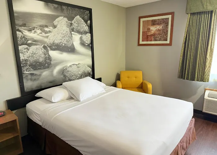 Super 8 By Wyndham Baker City