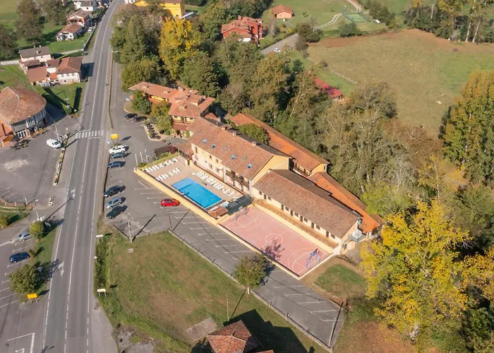 Conjunto Hotelero La Pasera Soto De Cangas