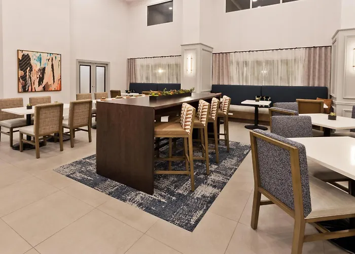 Hampton Inn & Suites Lanett/West Point