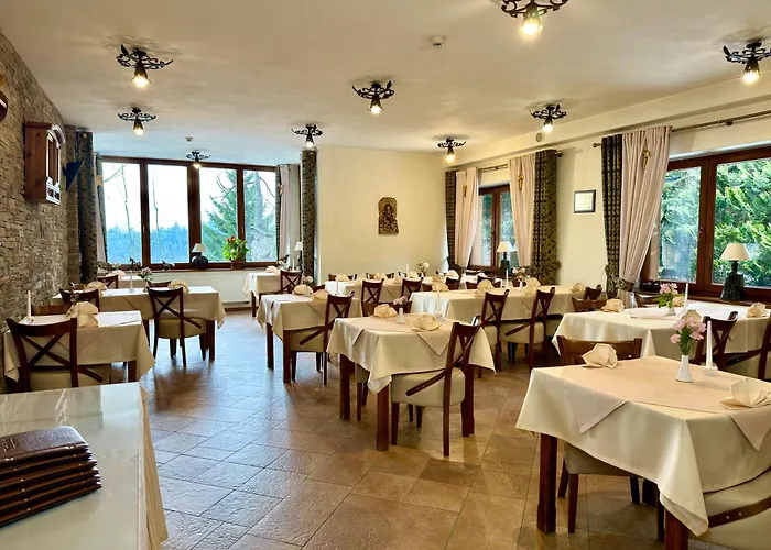 Hotel Dwor Karolowka