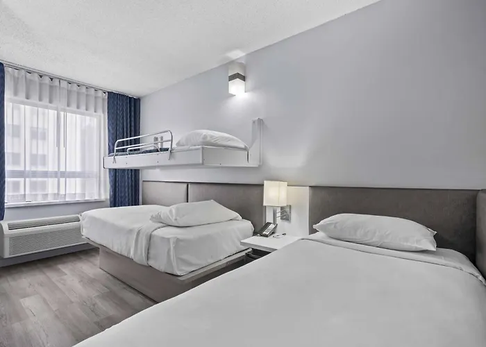 Travelodge By Wyndham Montreal Centre