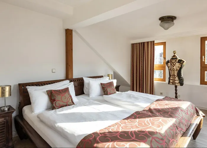 The Gate Garden Hotel