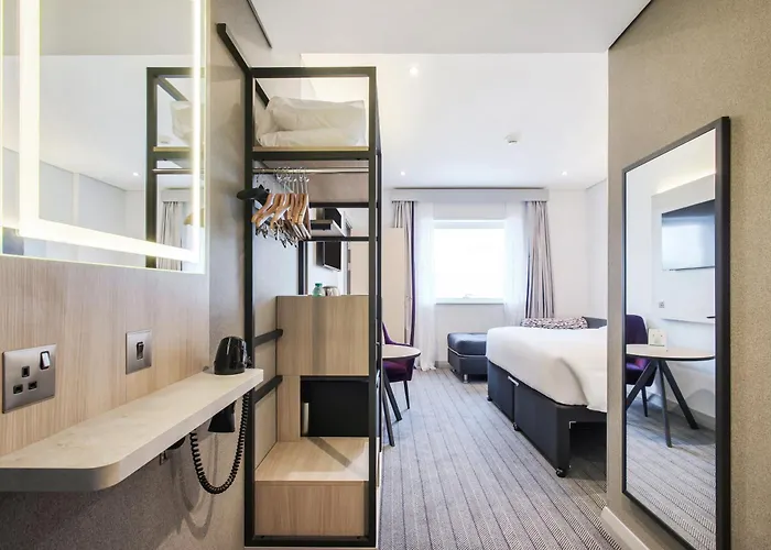 Premier Inn Dubai International Airport - An Emirates Group Company
