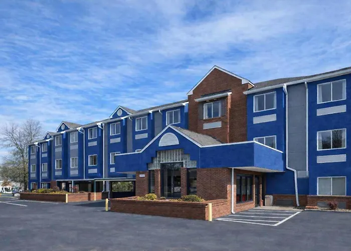 Microtel Inn By Wyndham Lake Norman Cornelius