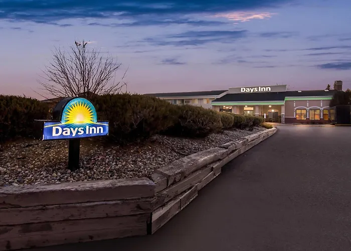 Days Inn By Wyndham Minot
