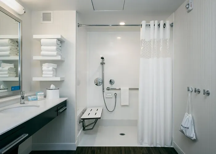 Hampton Inn & Suites By Hilton Seattle/Northgate