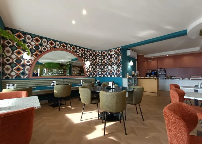 Albium Hotel