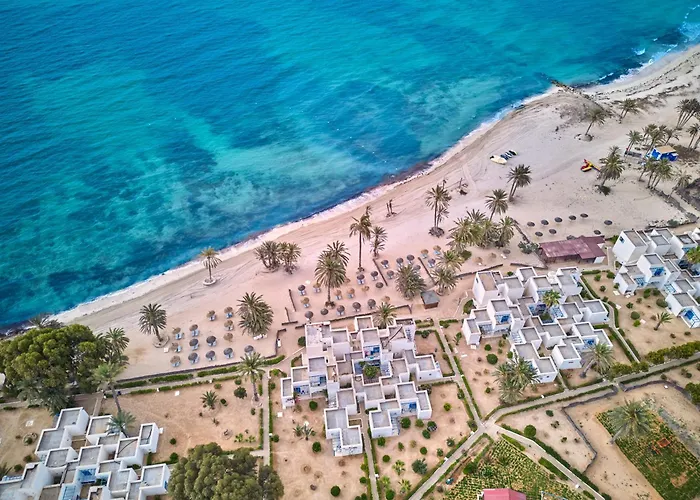 Hari Club Beach Resort