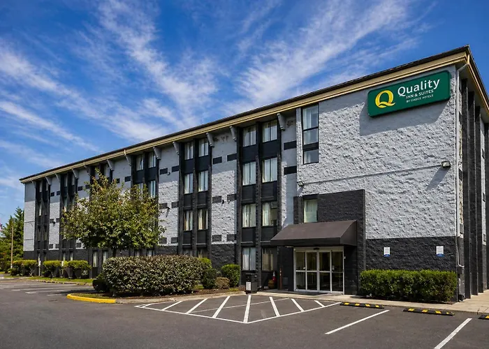 Quality Inn & Suites Everett