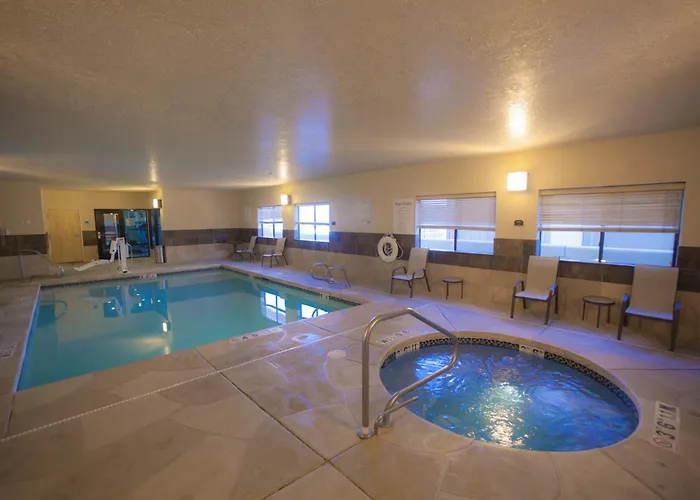 Holiday Inn Express Hotel & Suites Albuquerque - North Balloon Fiesta Park By Ihg