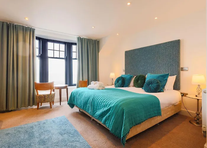 Beachcliff Rooms & Apartments