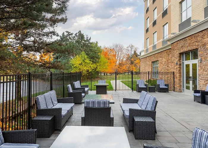 Holiday Inn & Suites Detroit - Troy By Ihg