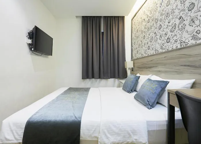 Le Ruiz Boutique Hotel
