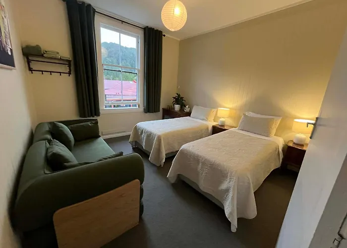 Nourish Reefton & Wilsons Hotel