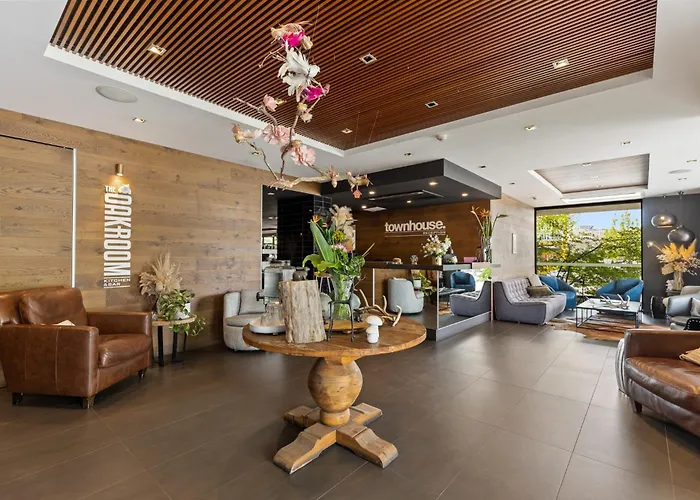 Townhouse Hotel