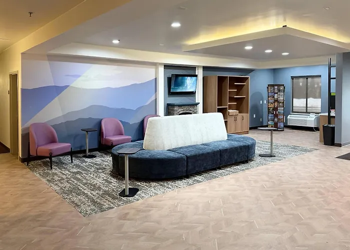 Red Roof Inn & Suites Bloomsburg - Mifflinville