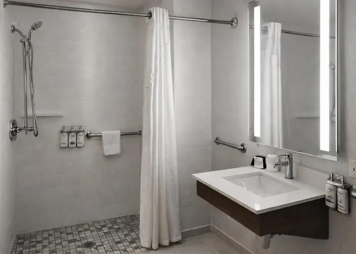 Holiday Inn Express Hotel & Suites Pierre-Fort Pierre By Ihg