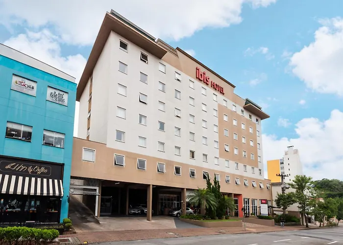 Ibis Blumenau - No Centro, A 6 Minutos De Carro Da Vila Germanica