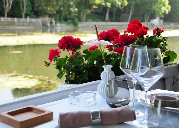 Hotel Restaurant Pavillon Bleu