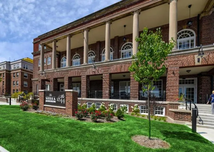The Stella Hotel & Ballroom