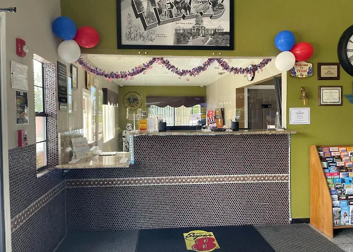 Super 8 By Wyndham San Antonio/Riverwalk Area
