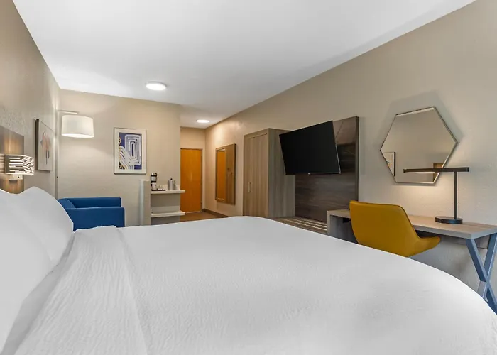 Holiday Inn Express Hotel & Suites Charlotte By Ihg