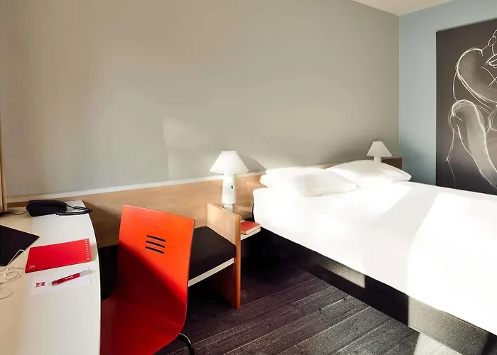Ibis Dieppe Le Val Druel