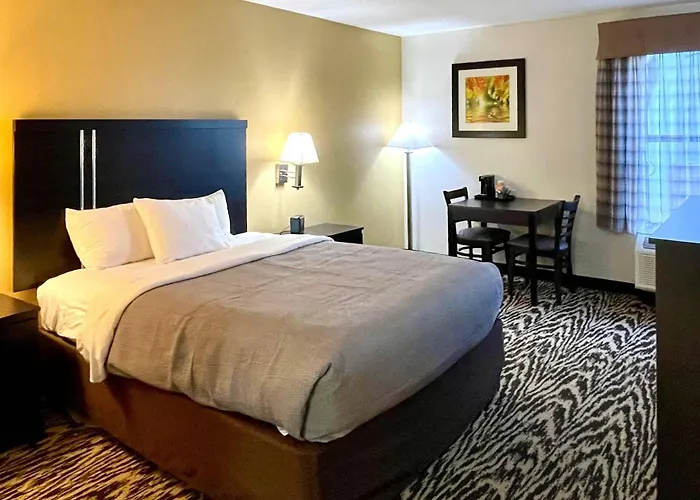 Quality Inn & Suites I-40