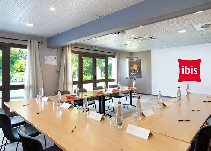 Hotel Ibis Salon De Provence