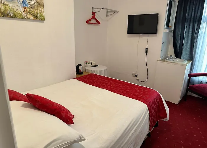 Tuxford House