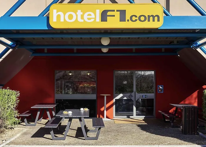 hotelF1 Villemomble