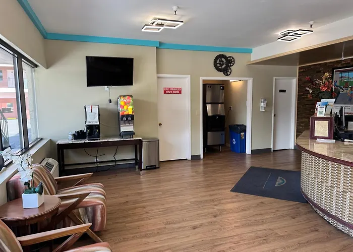 Howard Johnson By Wyndham Downtown Reno