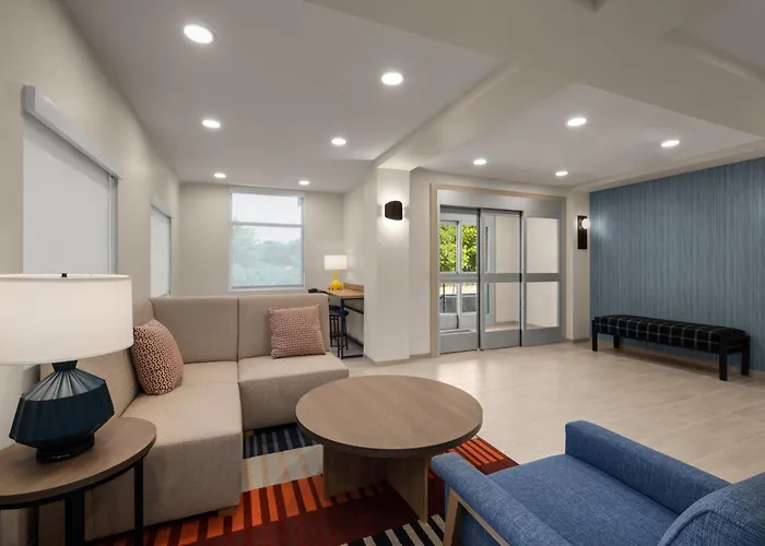 Greenville Pelham Inn By Ihg