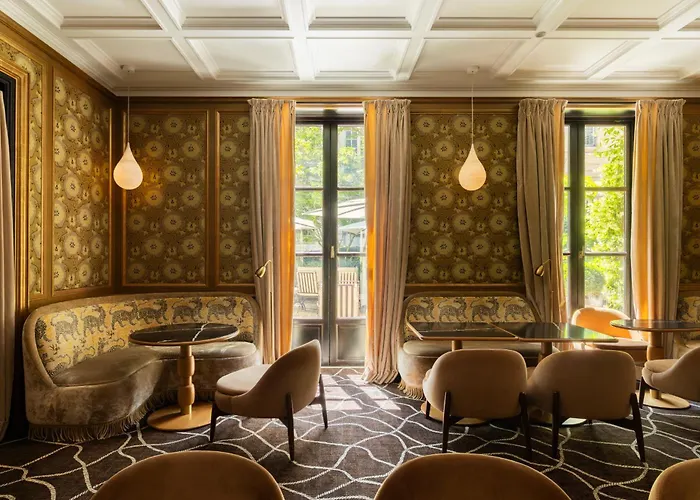 Hôtel Le Pavillon de la Reine