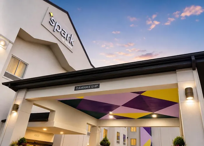 Comfort Suites Near Sugarland