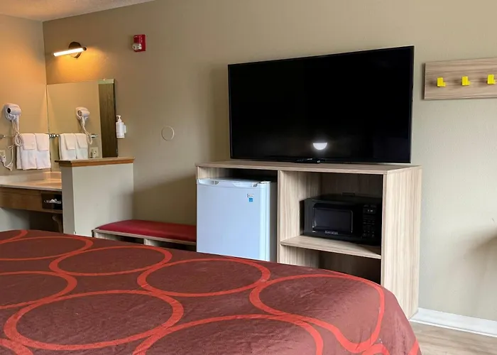 Super 8 By Wyndham