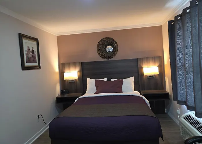 Lakeview Motel & Cottage