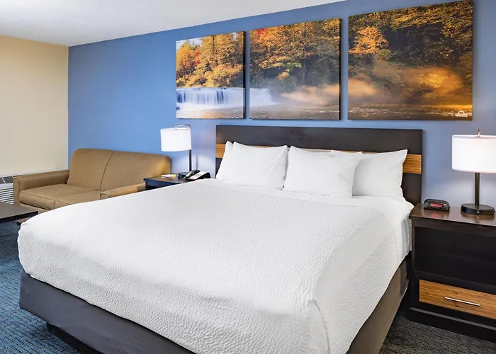 Days Inn By Wyndham Waynesville Nc